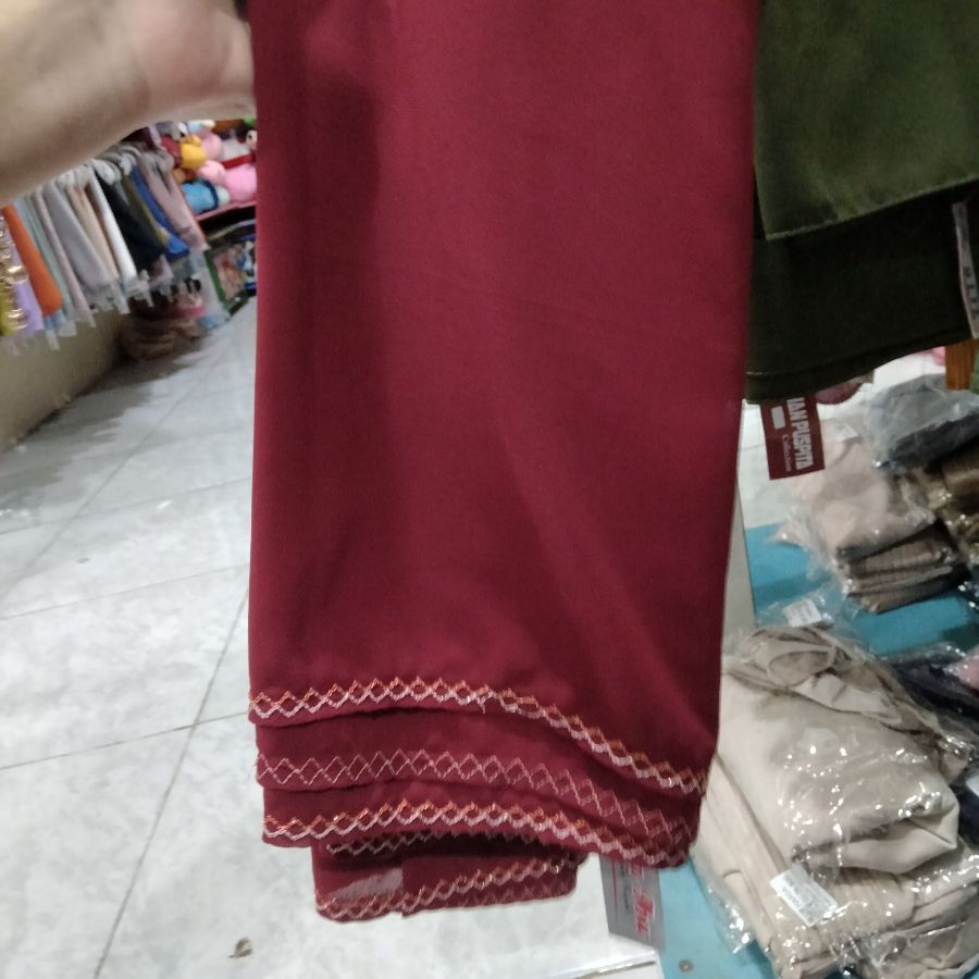 Pasmina Motif/ Maroon