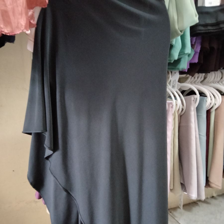 Alena Pashmina/ Hitam