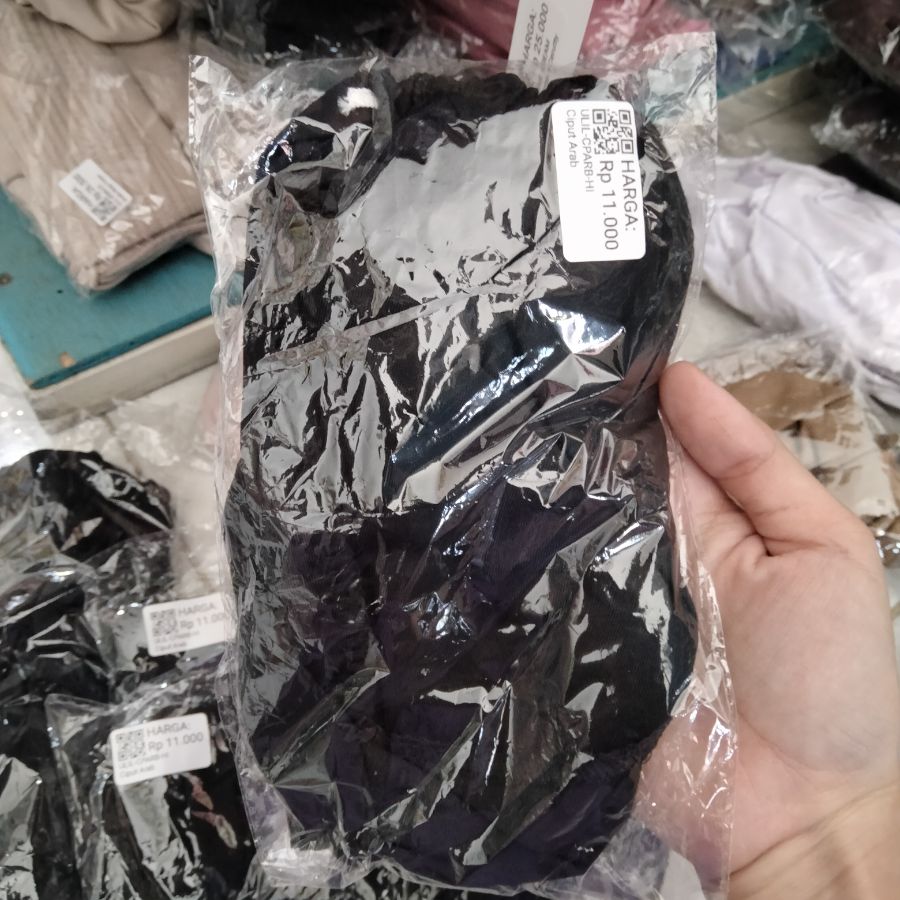 Ciput Arab Hitam
