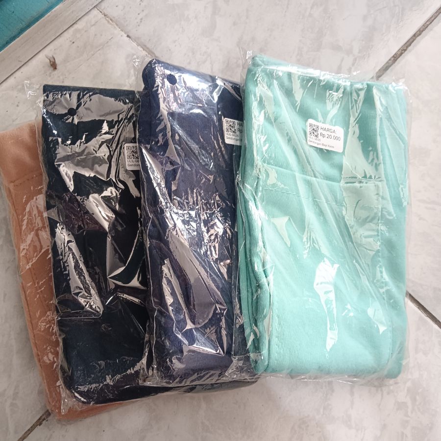 Gendongan Bayi Kaos