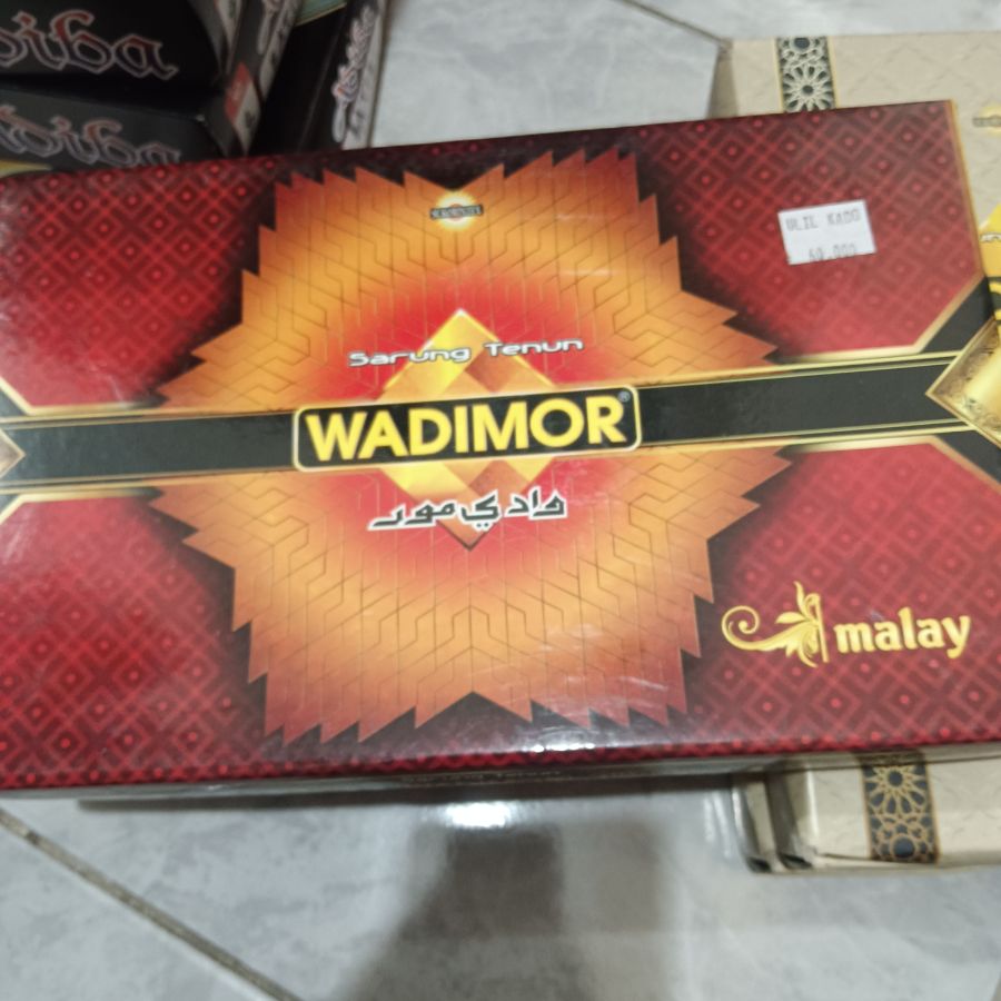 Sarung Tenun Wadimor Malay