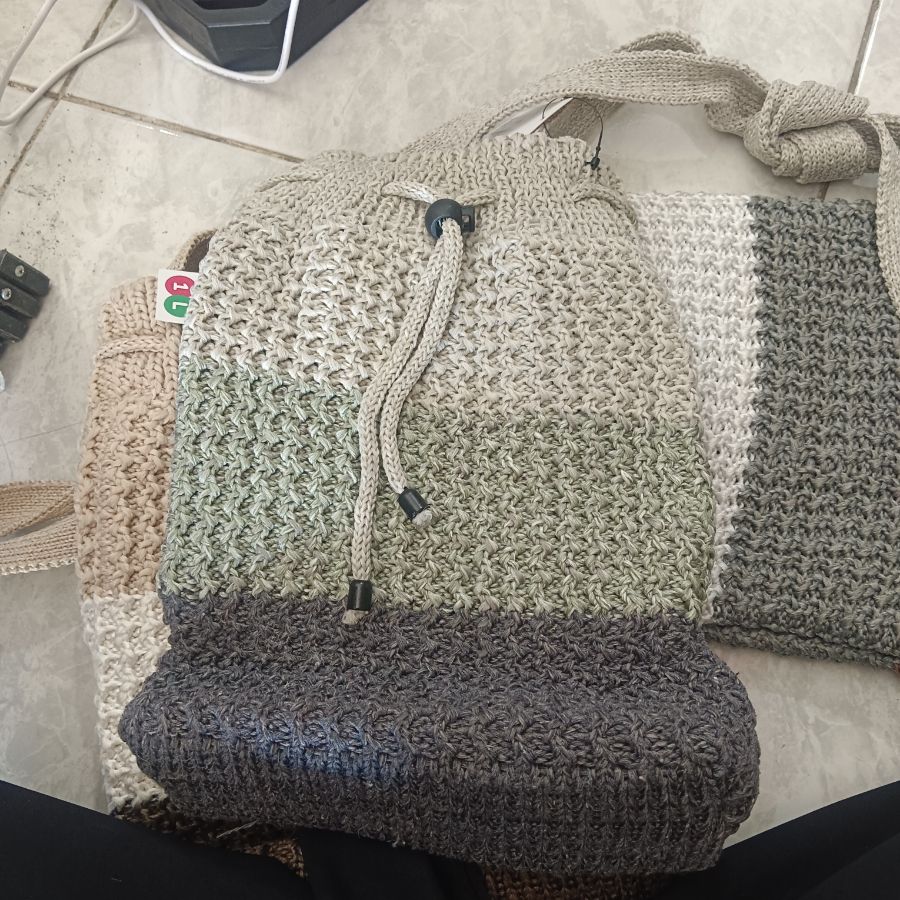 Tas Rajut