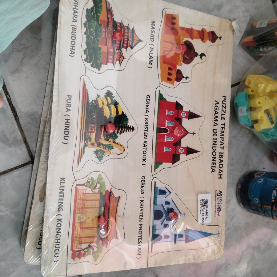Puzzle Tempat Ibadah Agama Di Indonesia 