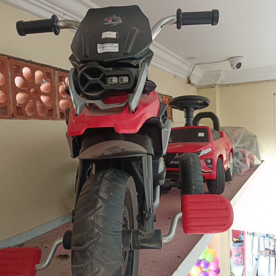 Sepeda Roda Tiga Ride