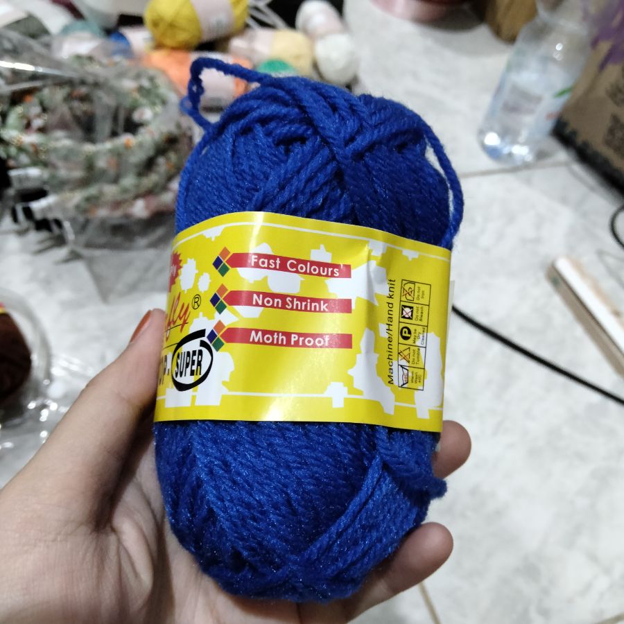 Benang Wol/ Biru Tua