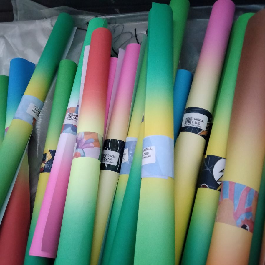 Kertas Asturo Pelangi
