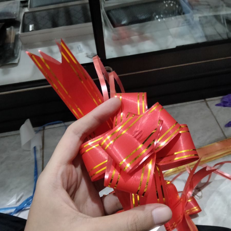Pita Serut Merah 