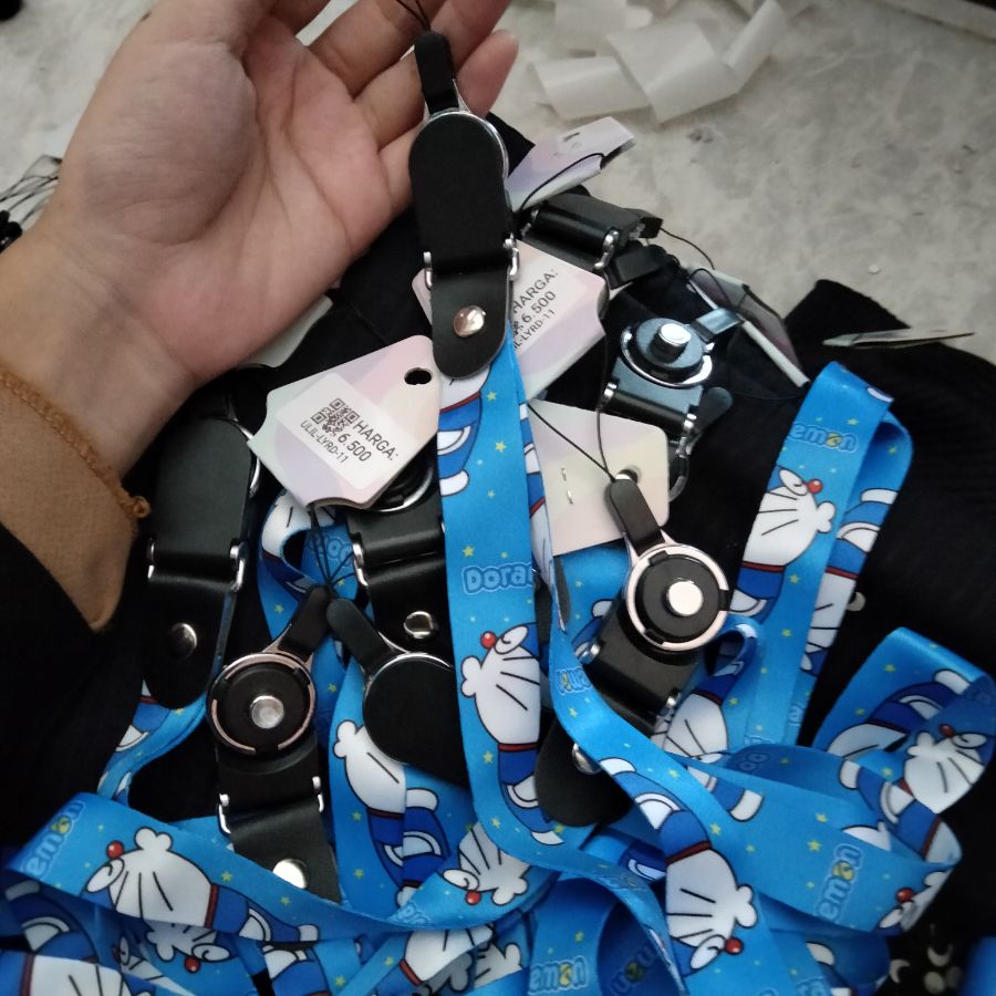 Lanyard Doraemon Buru