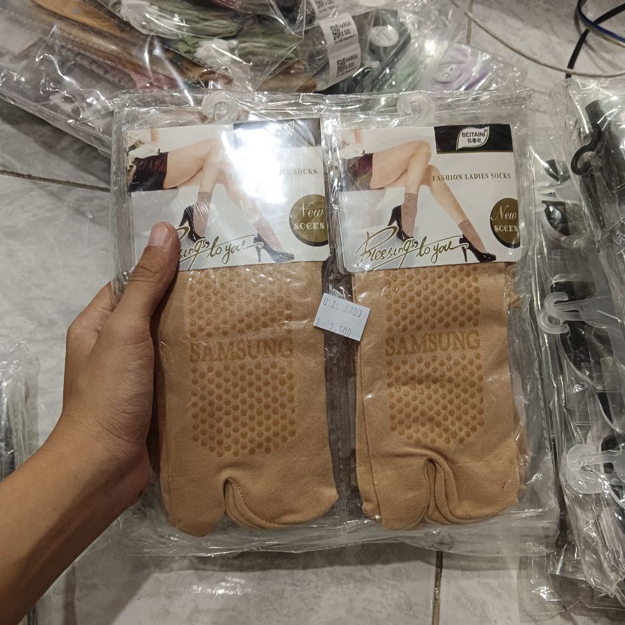 Kaos Kaki Samsung Anti Slip Coklat