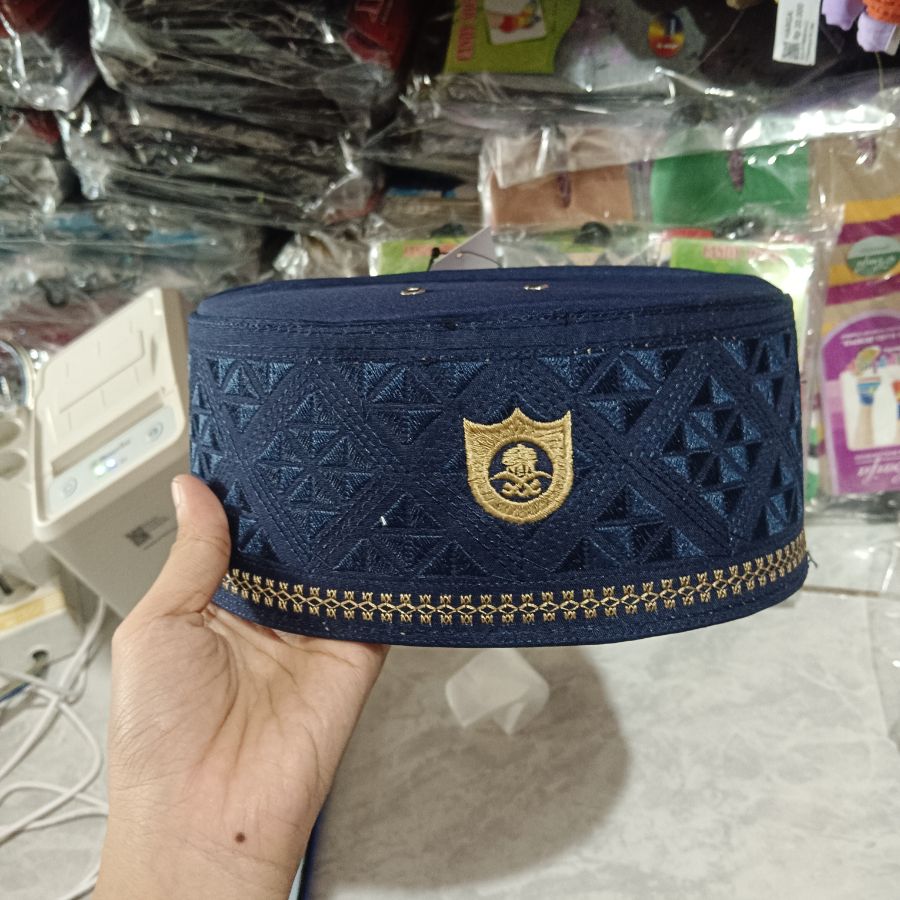 Peci Navy