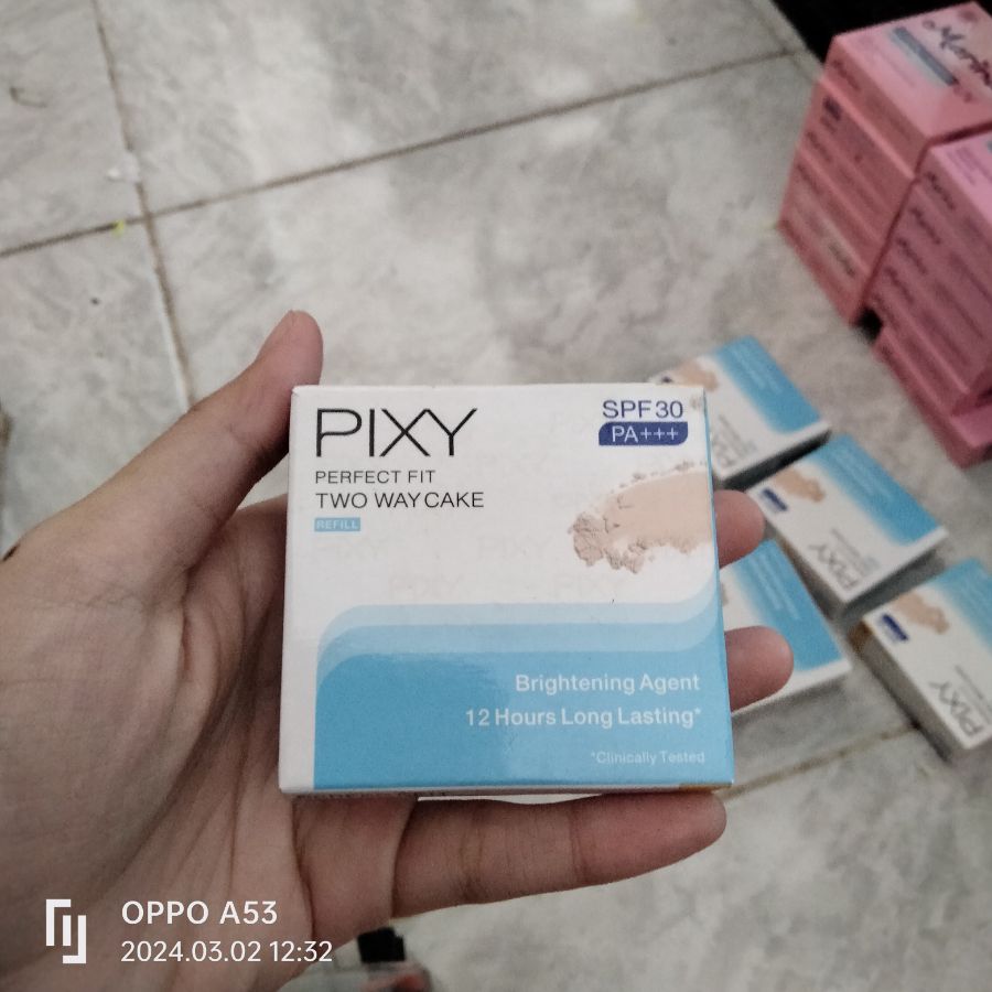 Pixy Perfect Fit Two Way Cake Refill No. 02 Yellow Beige