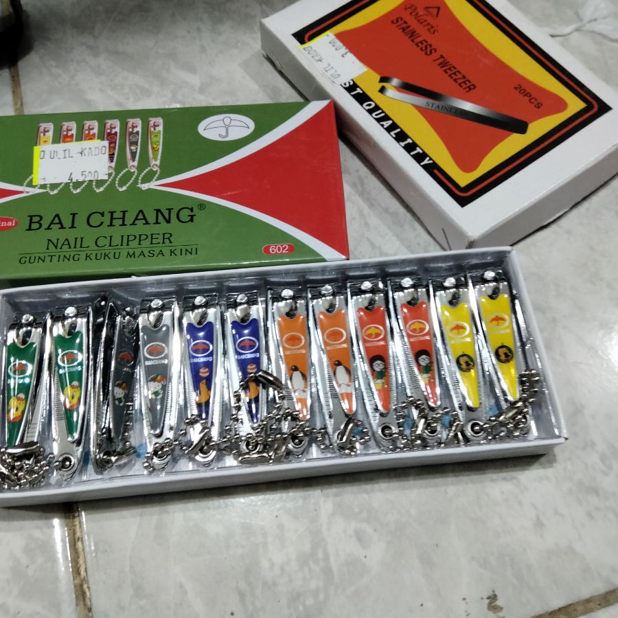 Potong kuku bai chang 