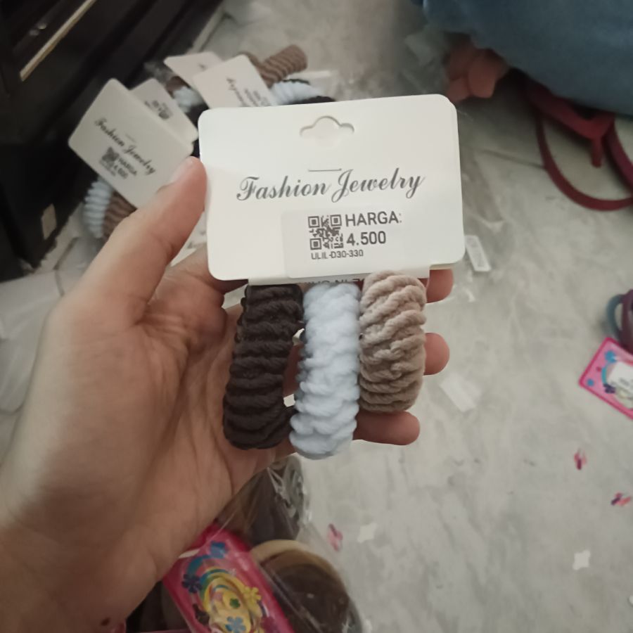 Ikat Rambut Isi 3