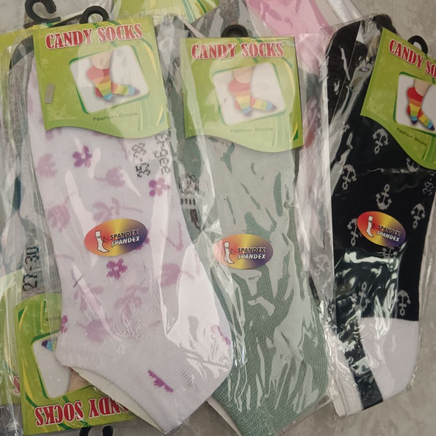 Kaos Kaki Candy