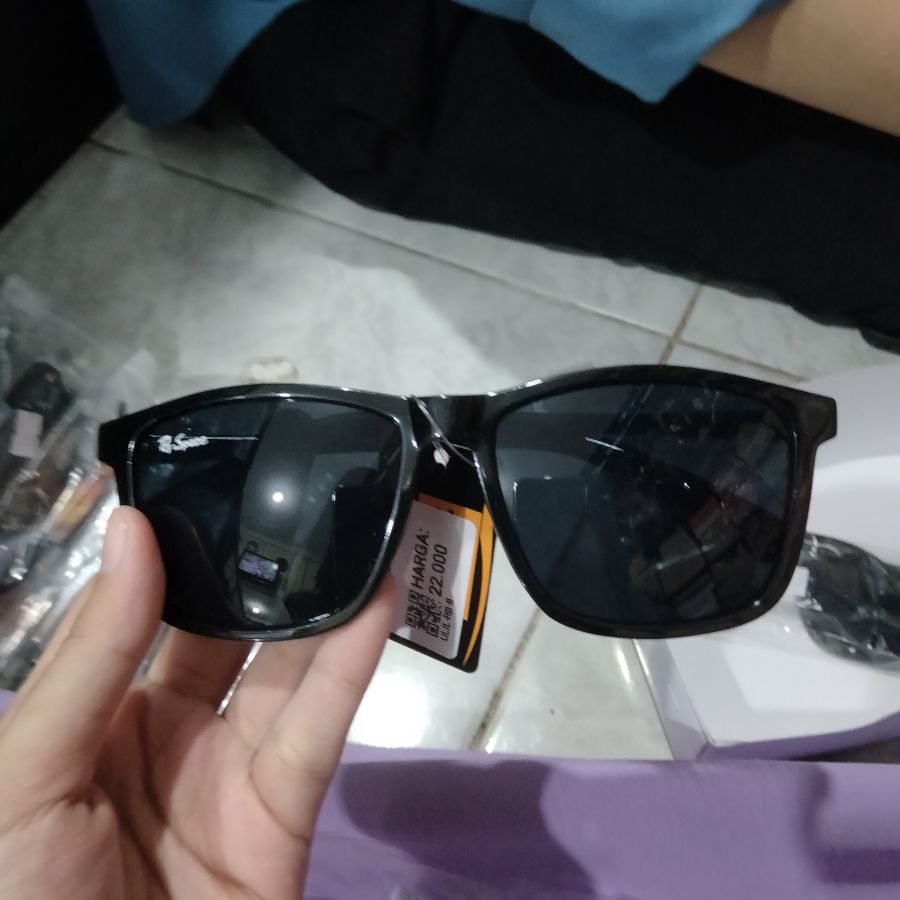 Kacamata Fashion Hitam 