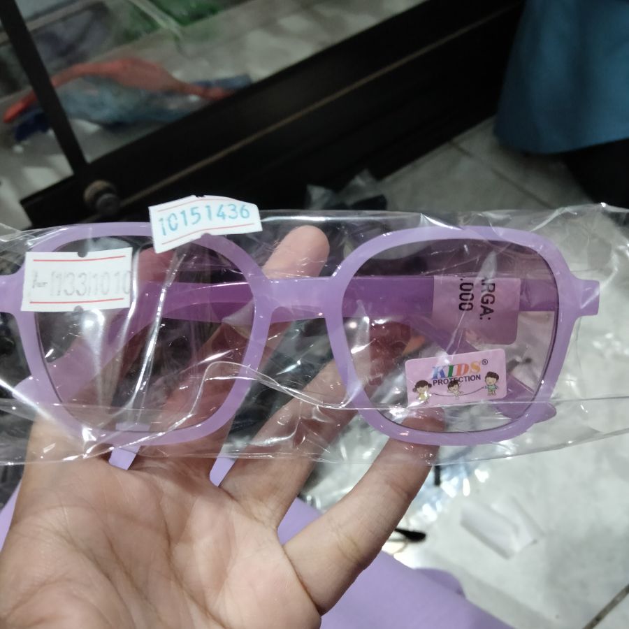 Kacamata Anak Cewek Ungu