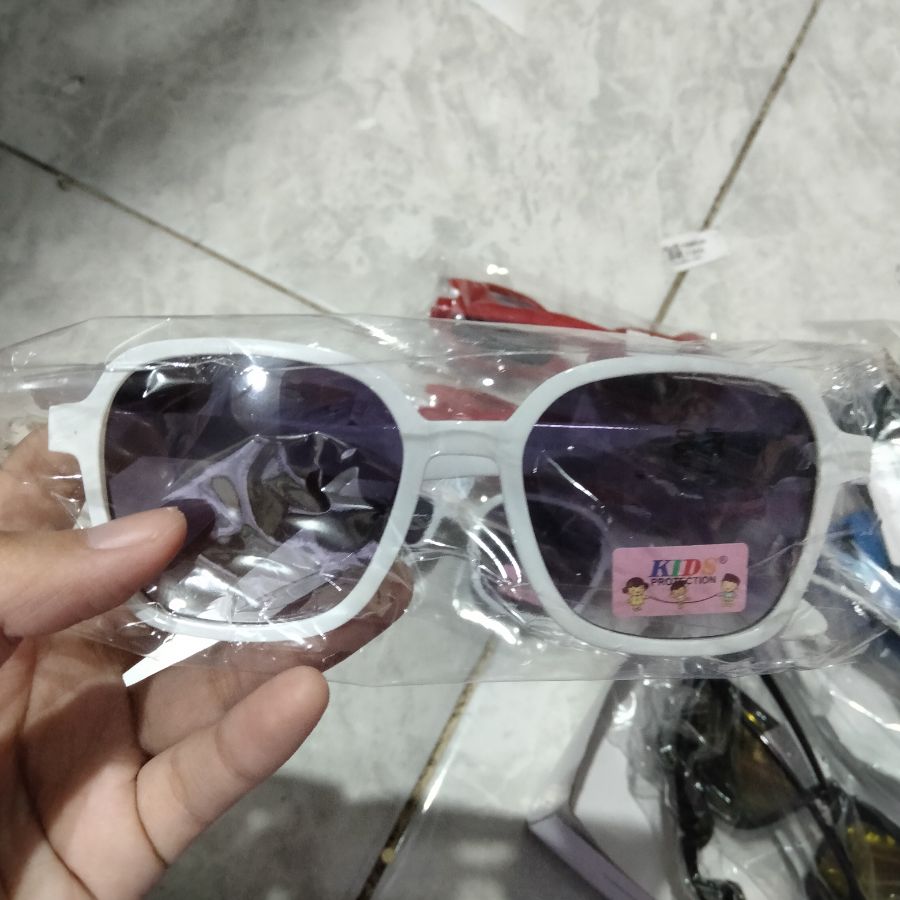 Kacamata Anak Putih 