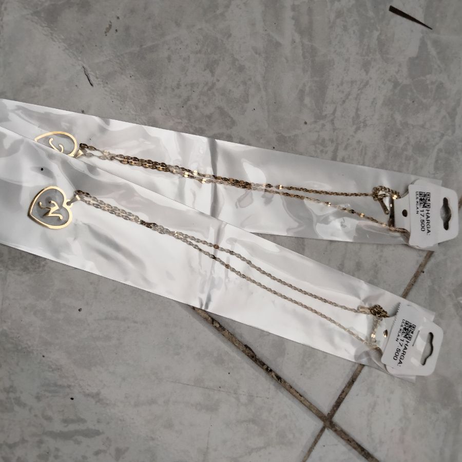 Kalung Inisial N