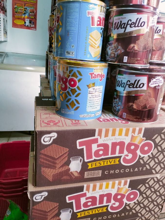 Tango kaleng karton 