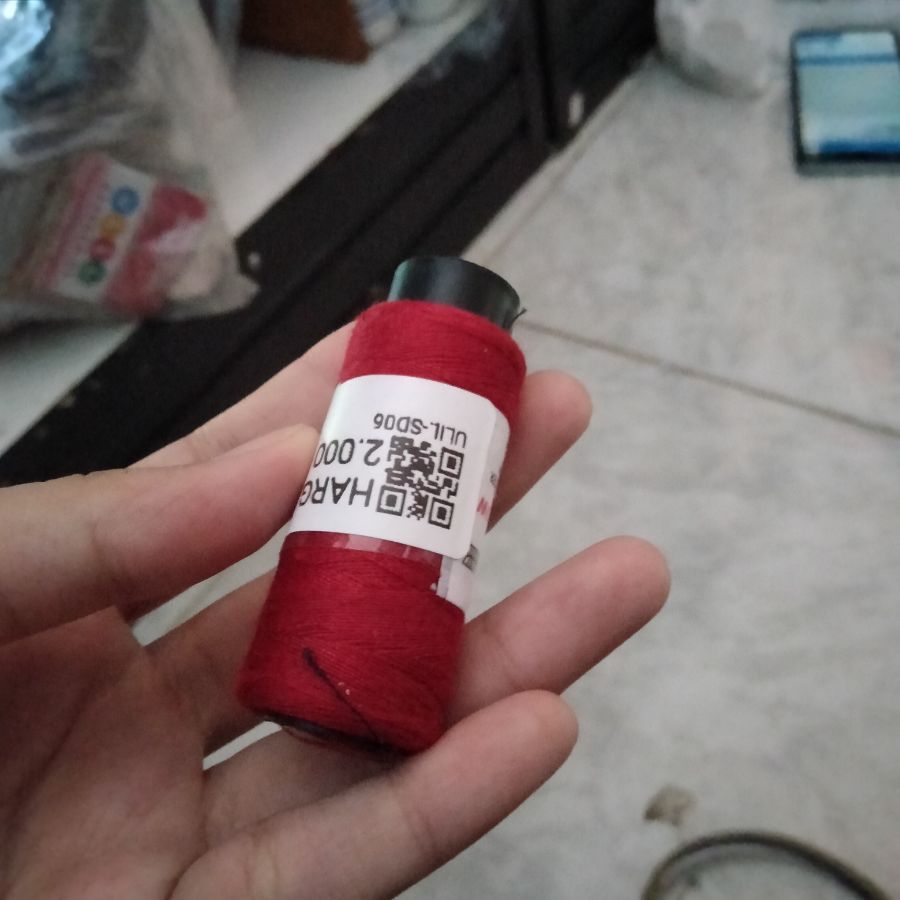 Benang Jahit/ Merah