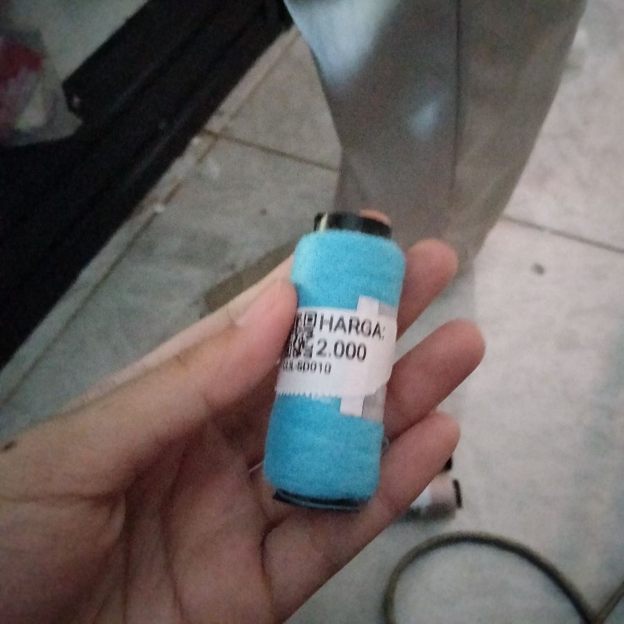 Benang Jahit/ Biru