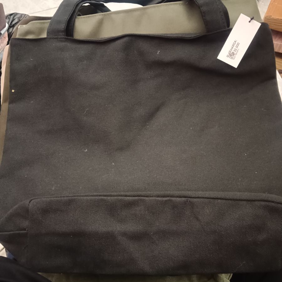 Totebag Polos Hitam