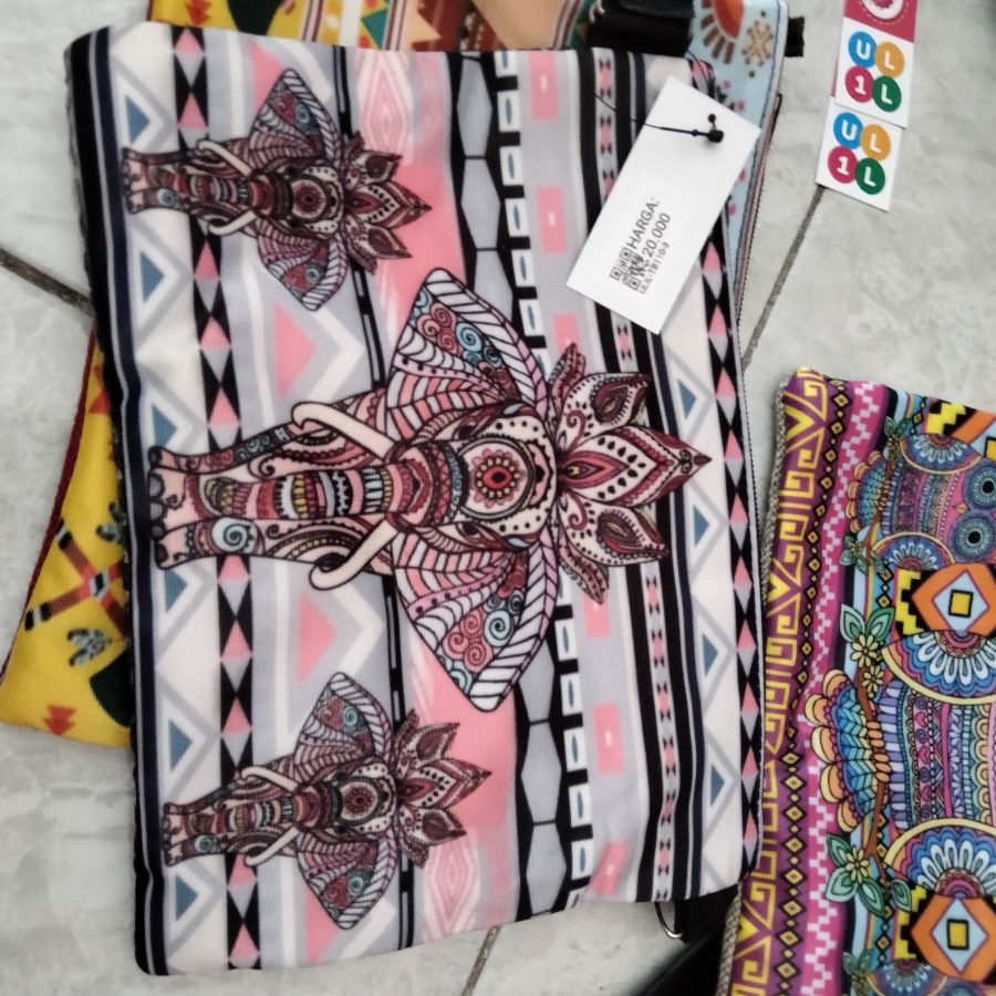 Dompet Motif