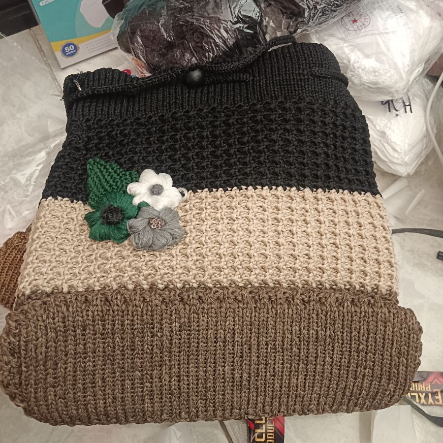 Tas Rajut Bunga