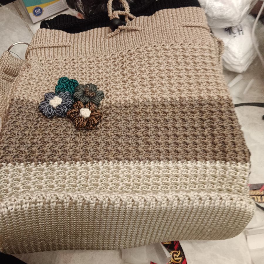Tas Rajut Bunga