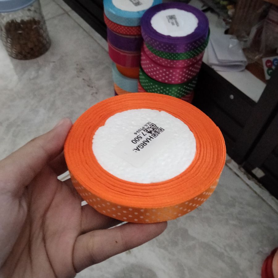 pita gulung Polkadot orange