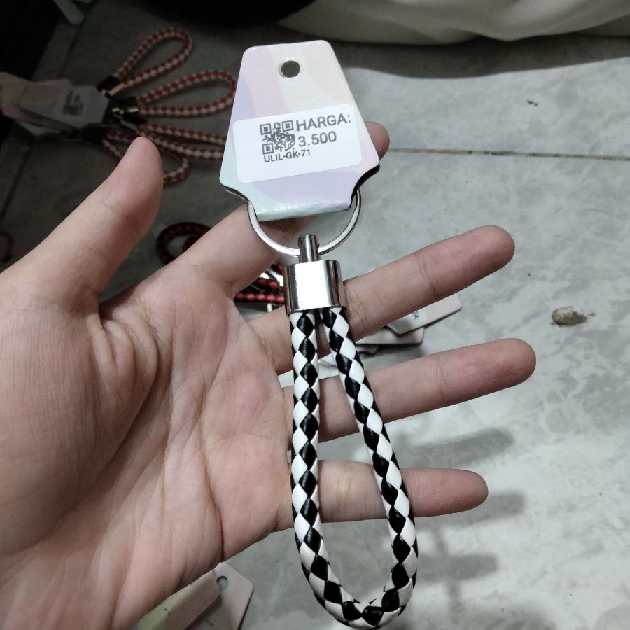 gantungan kunci 