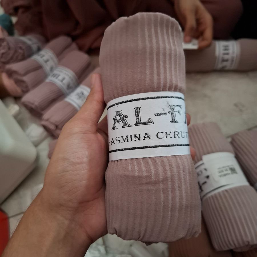 Al-Fatih Pashmina Plisket - Latte
