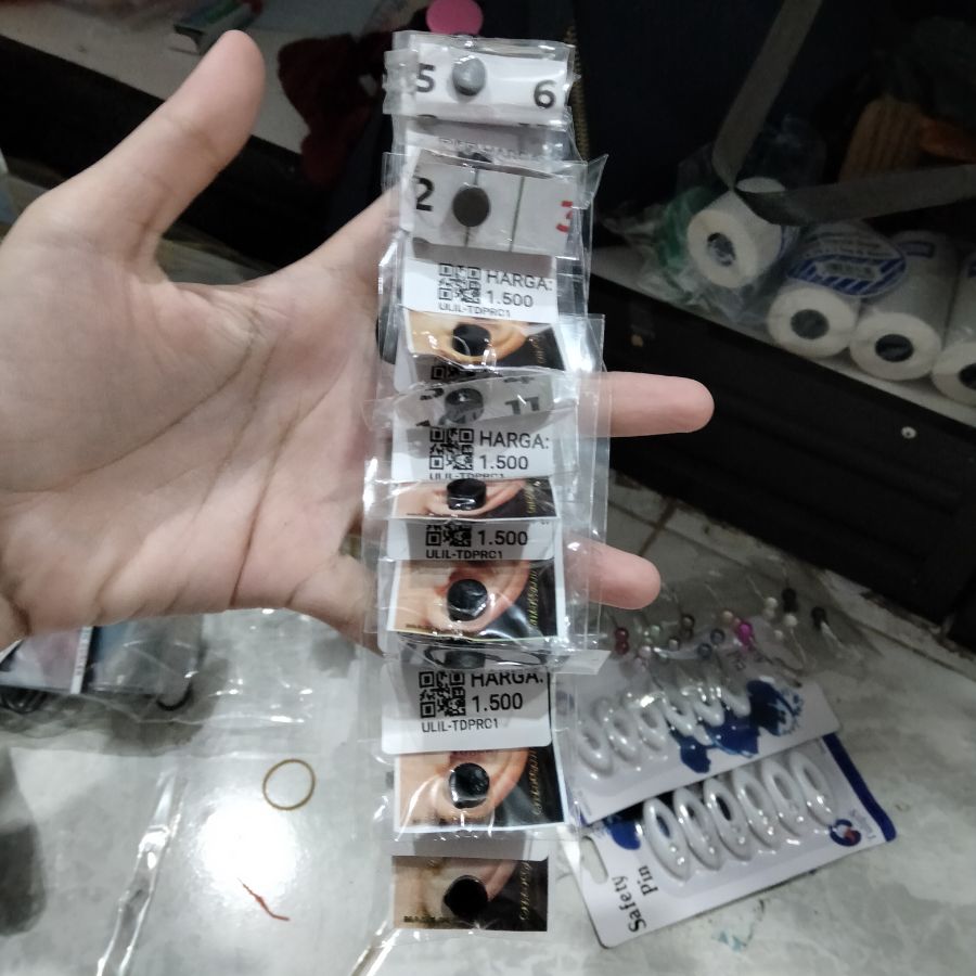tindik magnet
