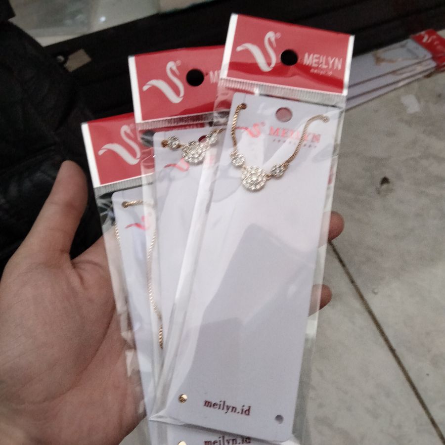 kalung titanium meilyn 