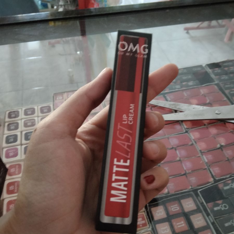 OMG Matte Lip Cream No.24 Berry