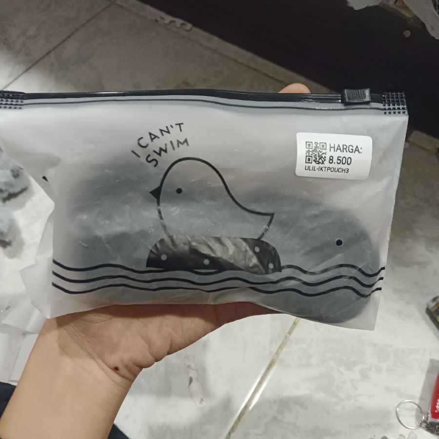 Ikat Rambut Pouch Hitam