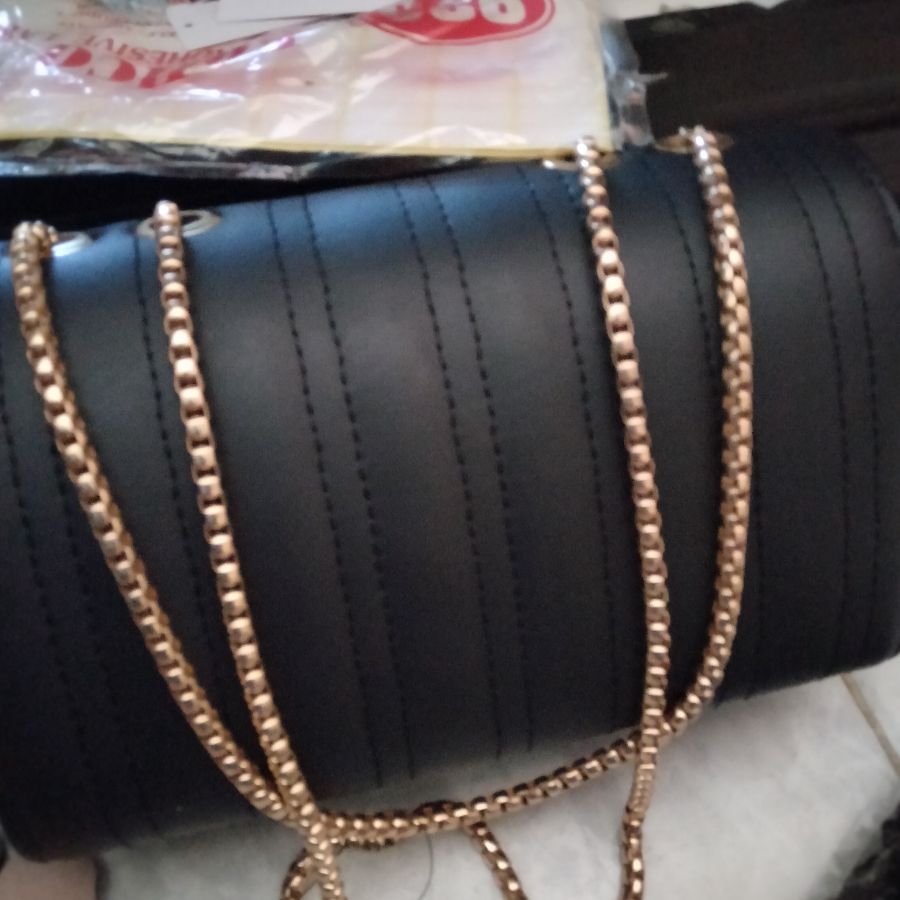 tas selempang rantai 