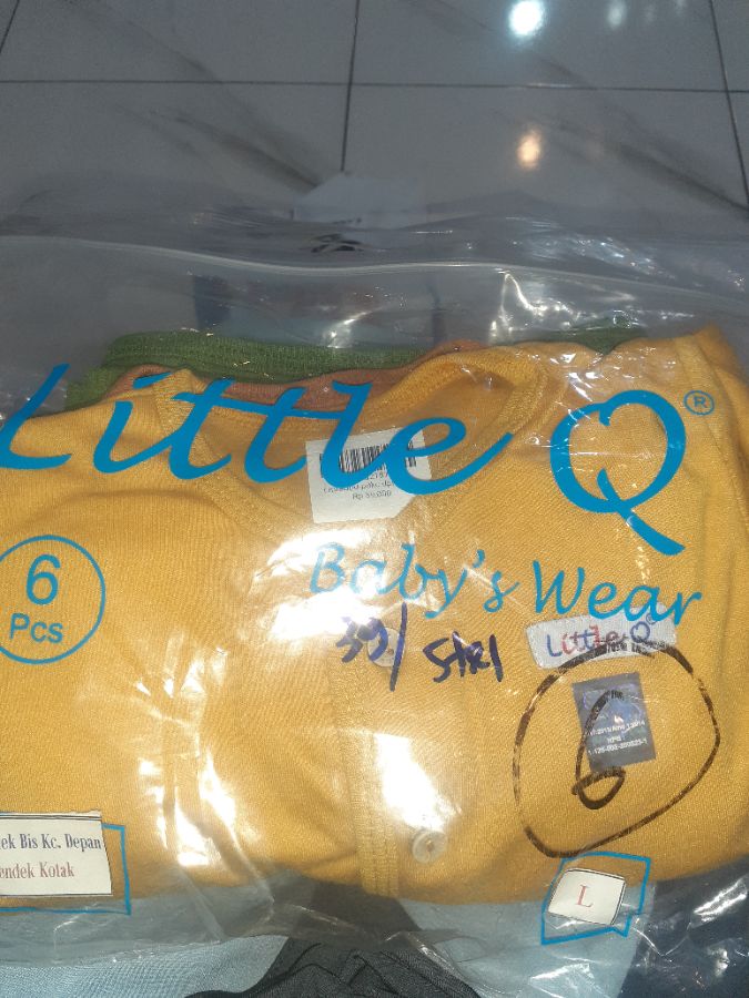 Little q neci polos L