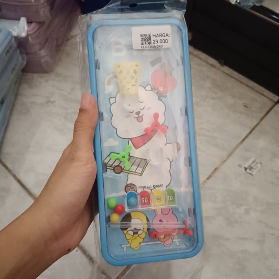 Tempat Pensil BT21
