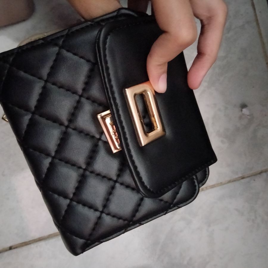 Dompet fashion lipat kancing 