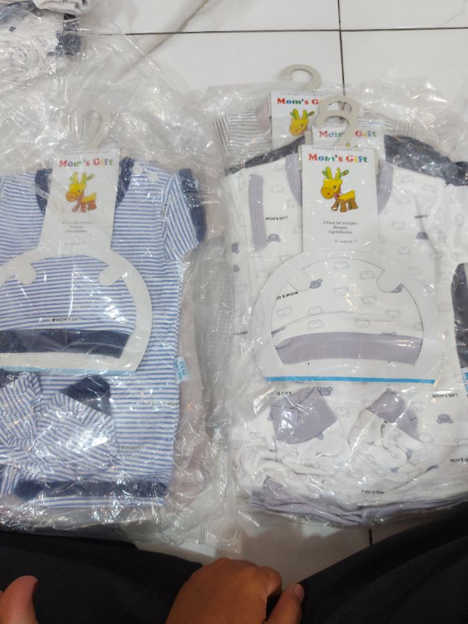 Setelan hanger salur pdk moms gift