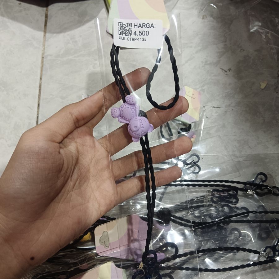 Strap Masker Bear