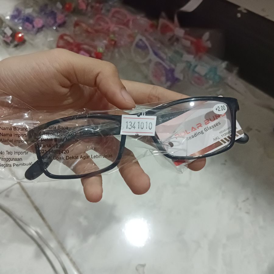 Kacamata+2.00