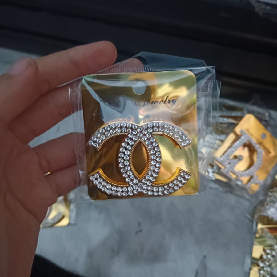 Bross Chanel