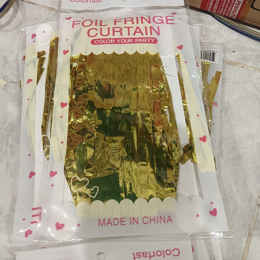 Tirai Dekorasi Ulang Tahun/Gold