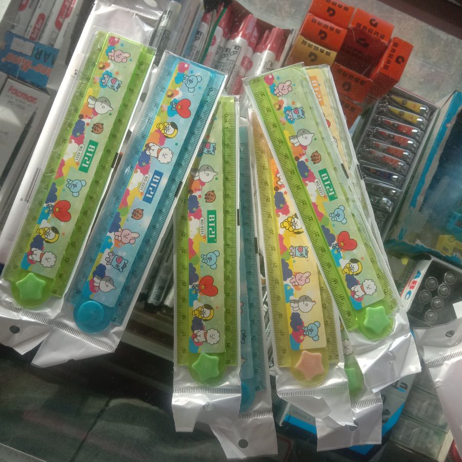 PENGGARIS BERGAMBAR