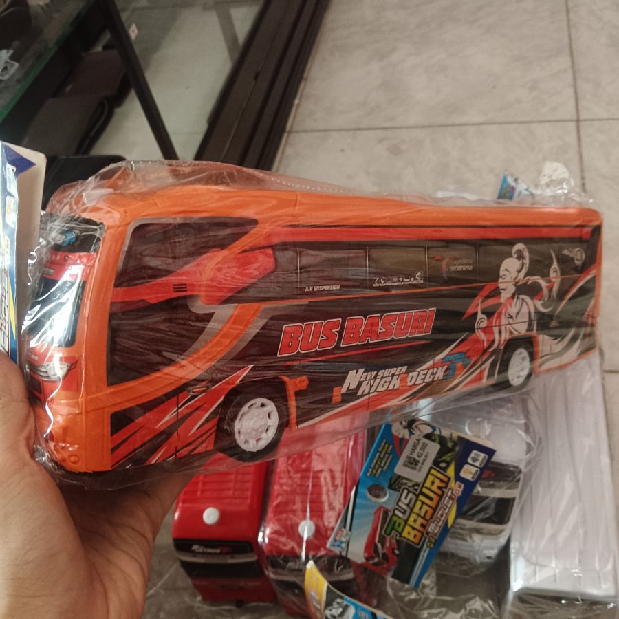 Mainan Bus Basuri/Oren