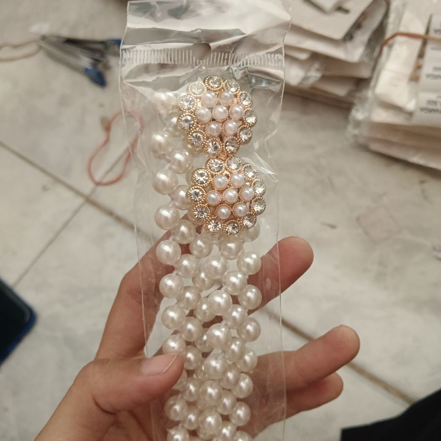 Ikat Pinggang Mutiara 