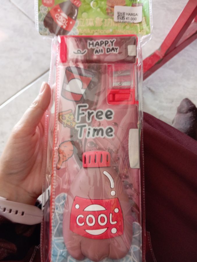 Tempat Pensil Cool