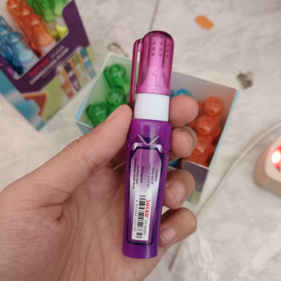 Correction Fluid